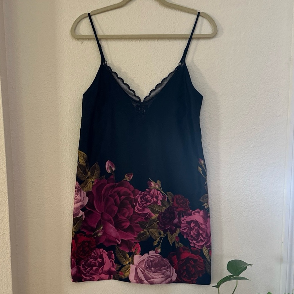Ted Baker RN 95229 Navy Rich Detailed Designed Floral Pinks & Reds Sz 8 (Saks)